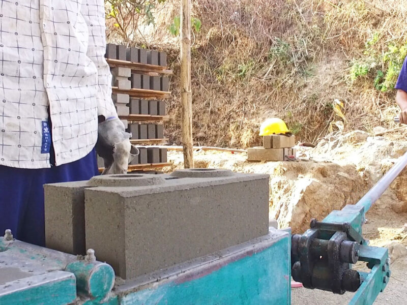 Interlocking CSEB Brick machine